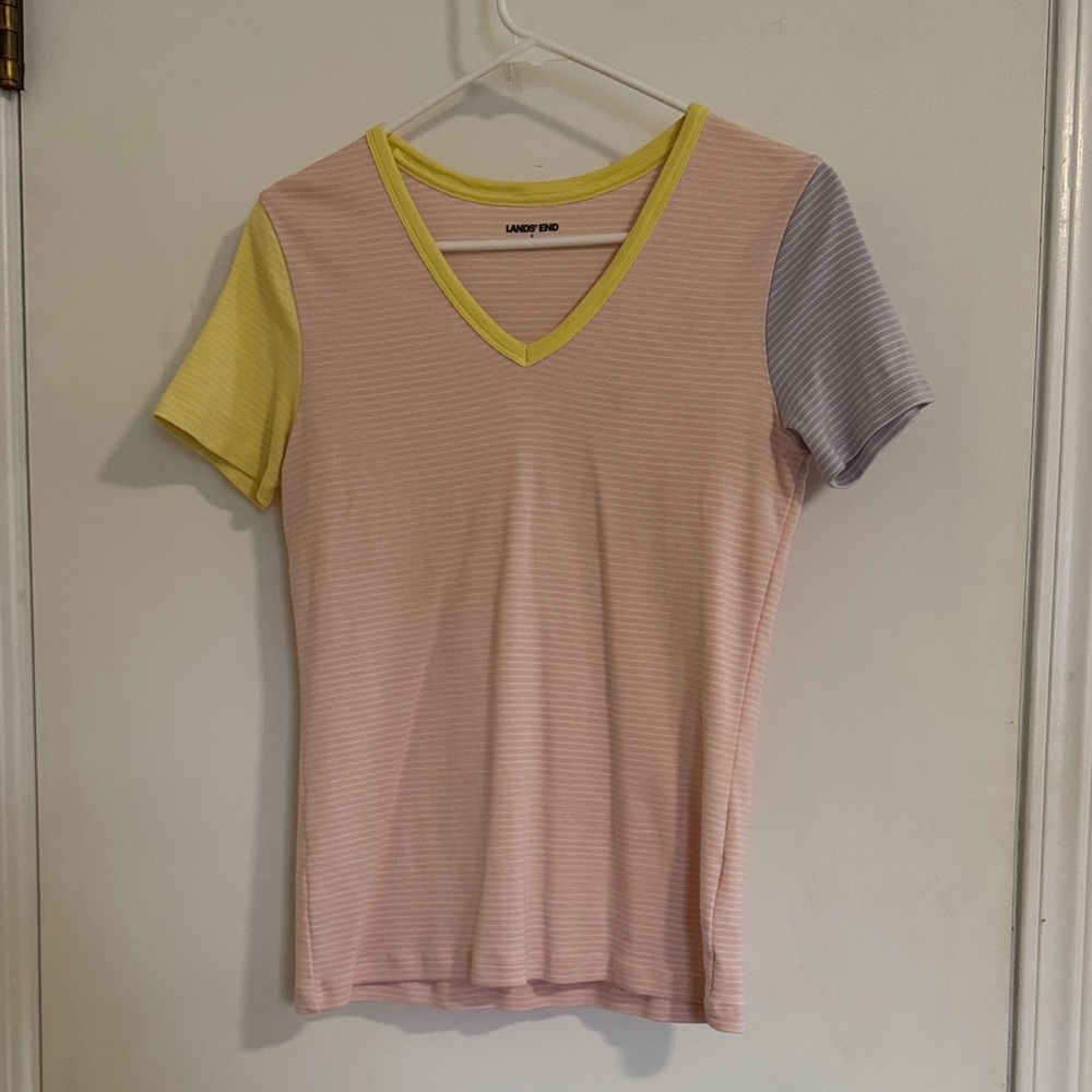 Lands End colorful v neck tee